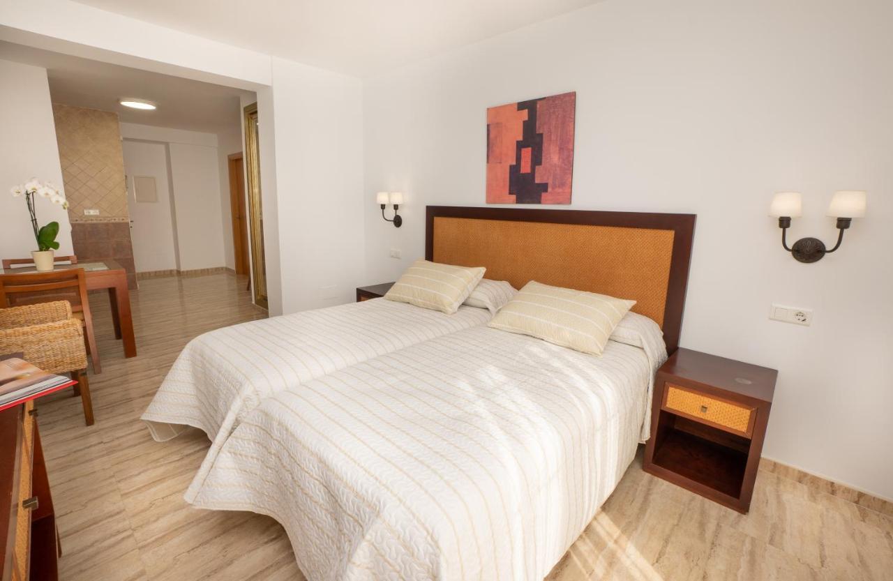 Apartamentos Jimmy Nerja Dış mekan fotoğraf